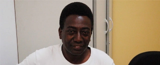 Sósia é confundido com Pelé ao tentar visitá-lo