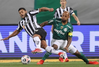 Atleticanos a palmeirenses chegam com bom retrospecto como mandante e visitante na competição. Foto: Cesar Greco