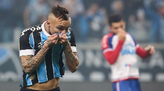 Éverton não esteve presente no treinamento do Grêmio na tarde de hoje