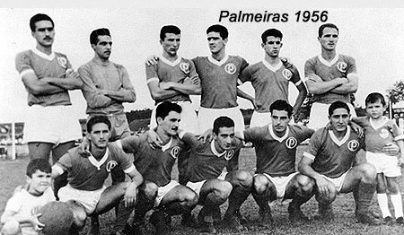 A foto é do dia 6 de maio de 1956, no estádio Joel Fachini, em Araras, no interior paulista. O Palmeiras, do técnico Aymoré Moreira, goleou o Comercial local por 6 a 2. Nei (2), Renato (2), Nestor e Ivan marcaram para o Alviverde. Eolinho e Chopps descontaram. Em pé: Valdemar Carabina, Nivaldo, Ismael, Gérsio, Martin e Antoninho. Agachados: Renato, Nestor, Nei, Ivan e Colombo