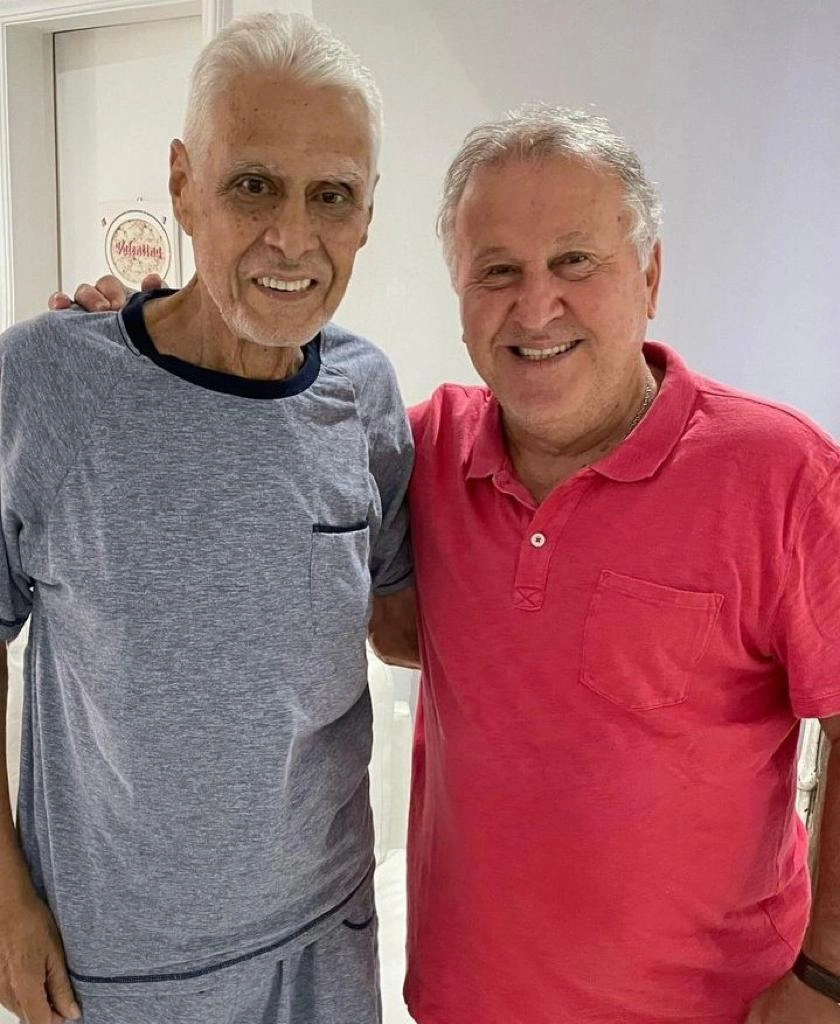 Em novembro de 2022, Roberto Dinamite e Zico, rivais nos tempos em que atuavam e grandes amigos fora de campo. Foto: arquivo pessoal de Zico