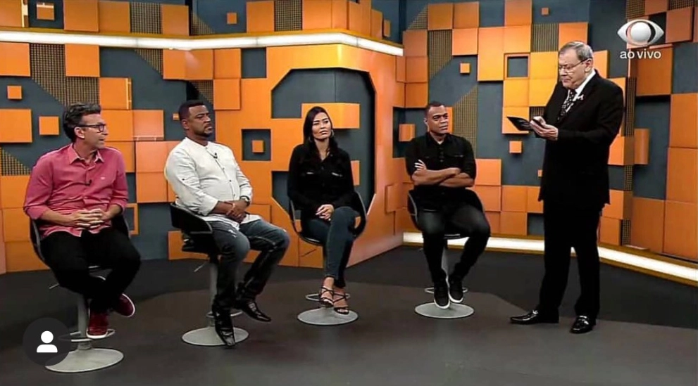 Terceiro Tempo da Band em 12 de maio de 2019. Da esquerda para a direita: Neto, Ademir Quintino, Alline Calandrini, Denilson e Milton Neves. Foto: Reprodução