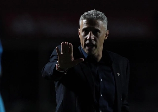 Hernán Crespo tem sido pressionado e sua demissão é especulada no São Paulo. Foto: Rubens Chiri/saopaulofc.net