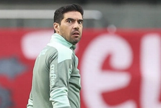 Abel Ferreira também foi criticado pela torcida. Foto: Cesar Greco/ Ag. Palmeiras 