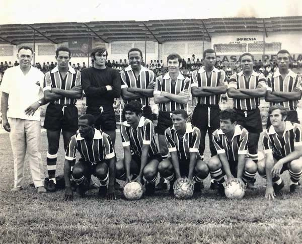 Jogo realizado no mês de dezembro de 72, no Estádio Municipal 