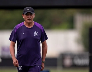 O técnico argentino Ramón Diaz, do Alvinegro. Foto: Rodrigo Coca/Ag. Corinthians