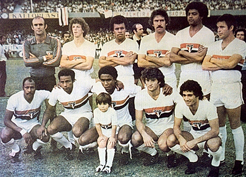 Em pé: Waldir Peres, Airton, Getúlio, Chicão, Marião e Bezerra. Agachados: Edu Bala, Teodoro, Serginho Chulapa, Dario Pereyra (ainda em sua época de meio-campista) e Zé Sérgio.