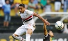 Em xeque no São Paulo, Alvaro Pereira pode atuar no Olympique de Marselha