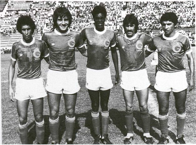Ataque do Guarani em 1979: Capitão, Renato, Miltão, Zenon e Bozó.