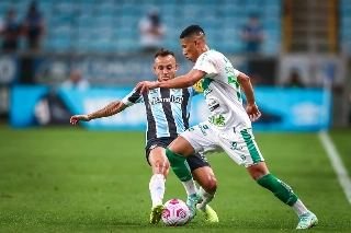 Lateral gremista destacou que as ideias de Scolari não deram certo com a equipe. Foto: Lucas Uebel/Grêmio
