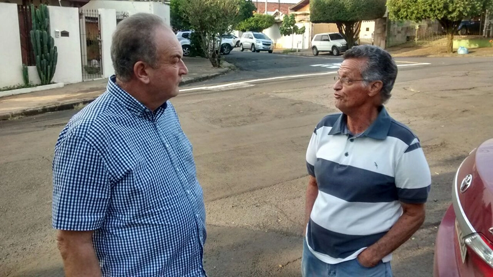 José Edvaldo Tietz e Peixinho batem um papo gostoso na tão amada cidade de Piracicaba, no dia 14 de maio de 2016. Foto: Arquivo pessoal