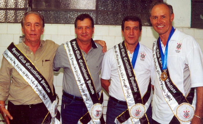 Da esquerda para a direita: Valdir Joaquim de Moraes é o primeiro, Parreira o terceiro e o último é Moracy Santana. Foto: Arquivo de Valdir Joaquim de Moraes
