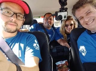 O quarteto a bordo da L200 Triton Sport em Penha-SC