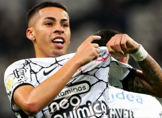 Jogador de 20 anos tem contrato apenas até março de 2022 com o Timão. Foto: Rodrigo Coca/Ag Corinthians