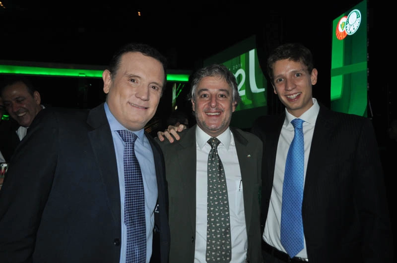 Roberto Cabrini, Paulo Nobre e Roberto Cabrini Filho em 26 de agosto de 2016, no Espaço das Américas, na festa dos 102 anos do Palmeiras. Foto: Marcos Júnior Micheletti/Portal TT