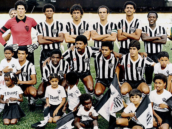 Da esquerda para a direita, em pé: João Leite, Batista, Nelinho, Elzo, João Pedro e João Luis. Agachados: Sérgio Araújo, Paulo Isidoro, Tita, Marcos Vinícius e Edivaldo. Foto enviada por Gilvannewton