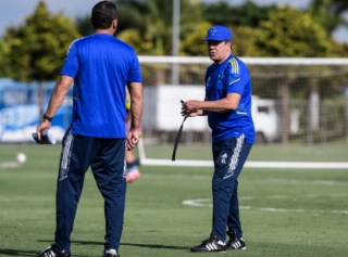O técnico Vanderlei Luxemburgo, durante treino da equipe mineira. Foto: Gustavo Aleixo/Cruzeiro