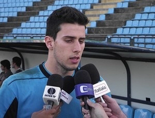 Helton Leite, filho de João Leite, é goleiro como o pai. Após passagens por Grêmio e Bahia, assinou contrato com a equipe catarinense do Criciúma, em janeiro de 2013. Foto: UOL