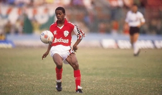 Revelado no Canindé, jogador era uma das maiores promessas do início dos anos 90. Foto: Divulgação