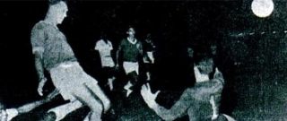 Ainda no primeiro tempo aconteceu uma seqüência impressionante de gols.