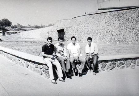 No Uruguai, em 1963 Hélio Burini, Valdir Joaquim de Moraes, Valdemar Carabina e Nélson Coruja