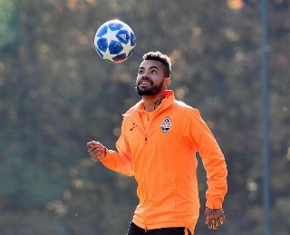 Timão entende que Dentinho chegaria para disputar vaga com jogadores já consolidados do elenco. Foto: Facebook/Reprodução