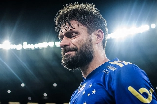 Atacante de 36 anos se despediu do futebol após vitória da Raposa sobre o Brusque. Foto: Bruno Haddad/Cruzeiro