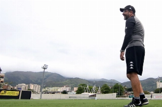 O técnico Enderson Moreira durante treino da equipe carioca. Foto: Divulgação/Botafogo F.R