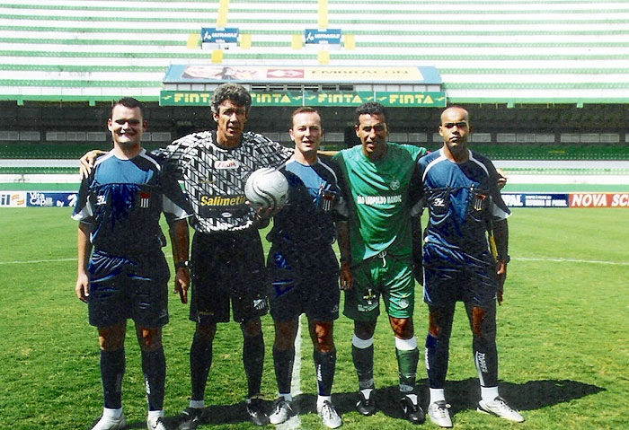 Careca é o capitão desse veterano Guarani que pegou os 