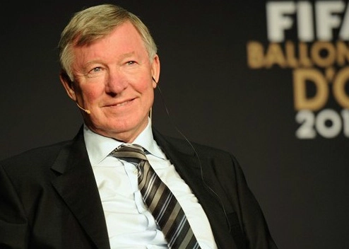 O escocês Alex Ferguson foi homenageado pela Fifa na entrega do prêmio de melhor jogador do mundo em 2012. Foto Site Oficial da Fifa