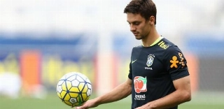 Campe&atilde;o ol&iacute;mpico com o Brasil, Rodrigo Caio acertou com o Flamengo