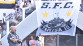 Sampaoli acompanha jogo do Santos contra o Avaí. Foto: Ivan Storti/Santos FC/Via UOL