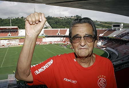Larry cansou de marcar gols e alegrar os torcedores colorados no estádio Beira-Rio.
