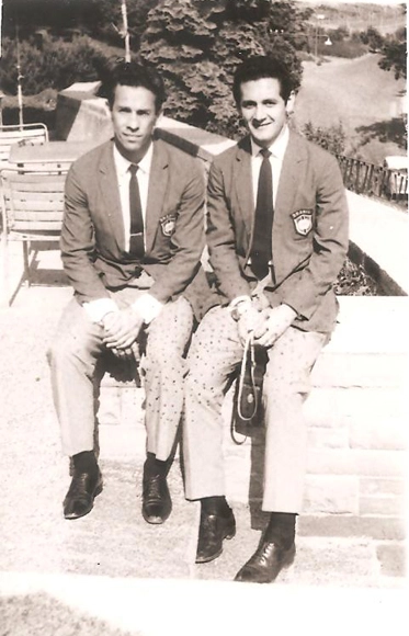 Valdir e Orlando Pe&ccedil;anha em 1966, na &Aacute;frica. Foto: arquivo pessoal de Valdir Joaquim de Moraes