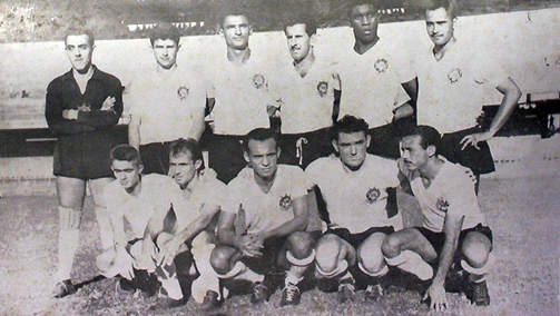 Em pé, da esquerda para a direita: Cabeção, Valmir, Benedito, Olavo, Ari Clemente e Oreco. Agachados: Bataglia, Luizinho, Zague, Paulo Pedra e Tite. Foto enviada pelo internauta Walter Roberto Peres
