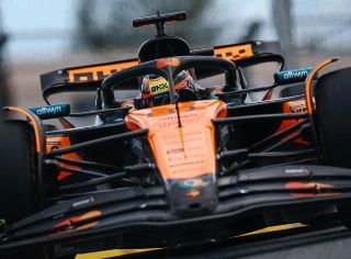 Bandeira vermelha abreviou a sess&atilde;o e facilitou as coisas para o australiano. Foto: McLaren F1