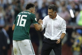 Primeira rodada da primeira fase chega ao fim e nenhuma seleção tida como favorita empolga com bom futebol. Será o Mundial das seleções "medianas"? Façam suas apostas!