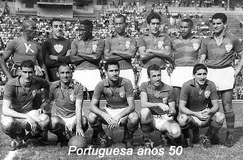 Em pé: Mário Américo, Cabeção, Djalma Santos, Nena, Floriano, Ceci e Zinho. Agachados: Julinho Botelho, Zé Amaro, Aírton, Edmur e Ortega