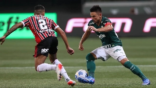 Bicampeão brasileiro e da Libertadores com o Verdão, Willian tem contrato até o fim de 2022. Foto: Cesar Greco