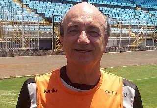 Parabéns, Vilson Taddei! Ex-meia, hoje treinador, completa 71 anos!