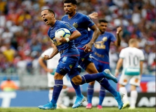 Guerra marcou seu primeiro gol com a camisa do Bahia