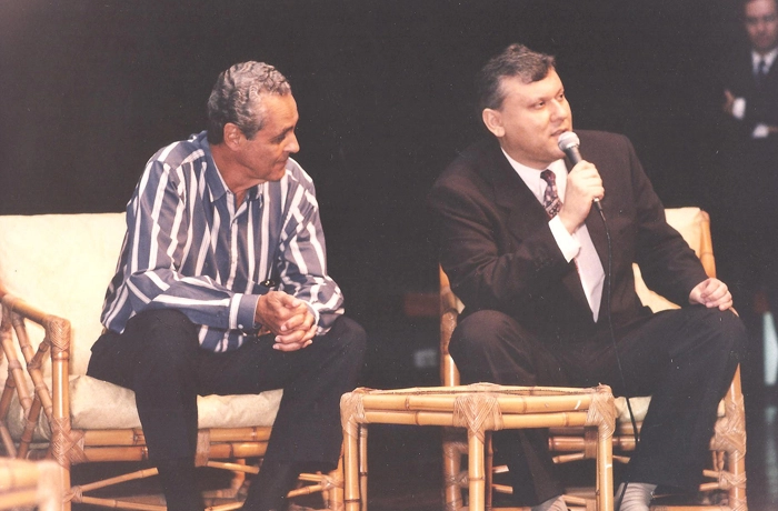 Gylmar dos Santos Neves e Milton Neves em 1998, durante evento do mercado imobiliário, no Clube Pinheiros, em São Paulo