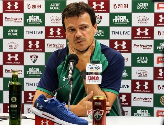 Fernando Diniz deixa o Flu após oito meses. Foto: LUCAS MERÇON/ FLUMINENSE F.C.