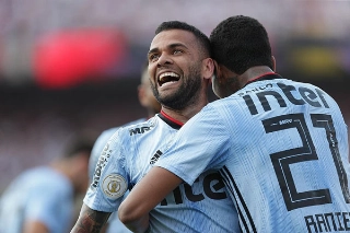 Como a estreia de Daniel Alves no São Paulo pode ser o ponto de virada do Brasileirão. Foto: Facebook SPFC