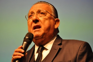 Narrador passa a seguir os passos de Milton Neves. Foto: Marcos Júnior Micheletti/Portal TT
