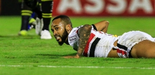 Wesley acumula lesões e não vem jogando pelo SP, mas não terá saída facilitada
