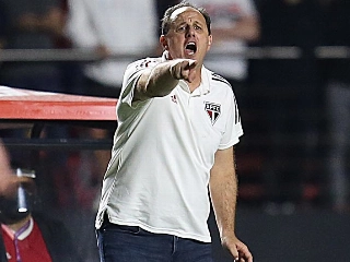 Treinador disse não querer manchar sua bonita história no clube. Foto: Paulo Pinto/saopaulofc.net