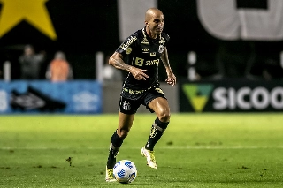 Camisa 99 marcou apenas um gol em sua passagem pelo Peixe. Foto: Ivan Storti/Santos FC