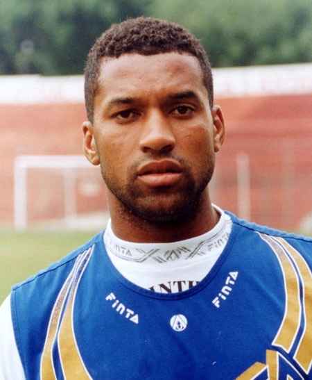 Em 1992, no Parque São Jorge, em sua segunda passagem pelo Corinthians. Foto: Paulo Giandalia/Folhapress