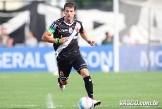 O ex-meia em a&ccedil;&atilde;o pelo pelo Cruzmaltino. Foto: vasco.com.br